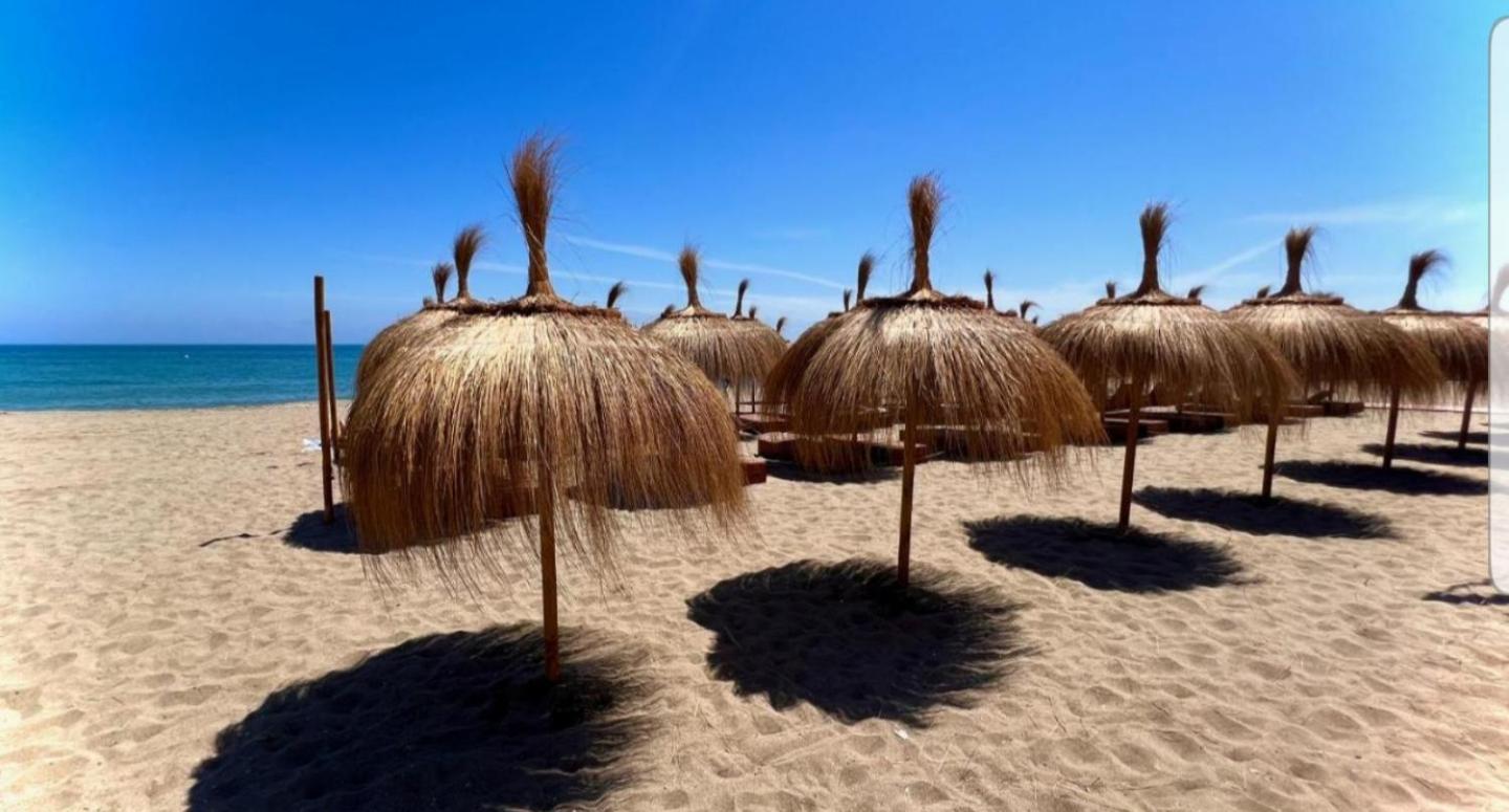Los Boliches Playa 丰希罗拉 外观 照片